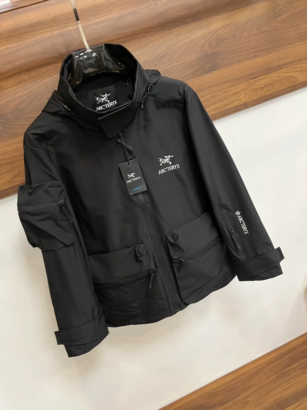 ARCTERYX 2026 New Arrival🧊 ，Original Premium Breathable ， ， ， Quality。 ， Sizes：M～3XL H 2025New Arrival
